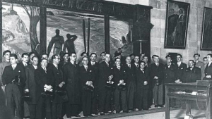 Toma de posesión del primer Gobierno Vasco en 1936 en la Casa de Juntas de Guernica